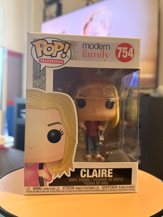 Claire Dunphy - Modern Family