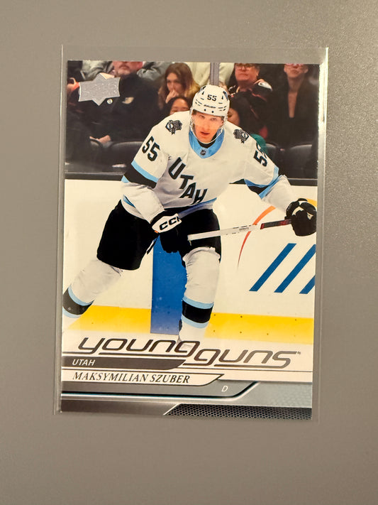 2024-25 Series One Young Guns Maksymilian Szuber RC 456 Mammoth