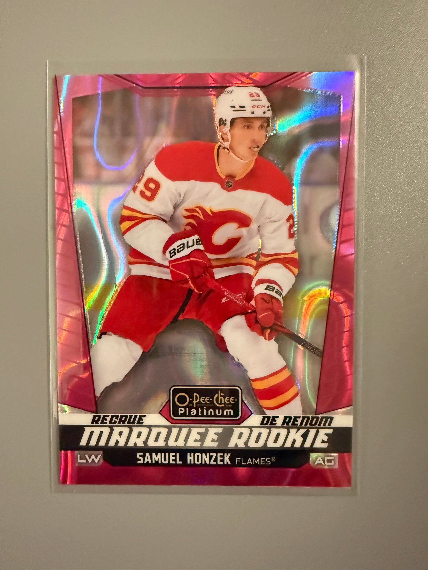 2024-25 O-Pee-Chee Platinum Marquee Pink Magma Samuel Honzek RC 272 Flames