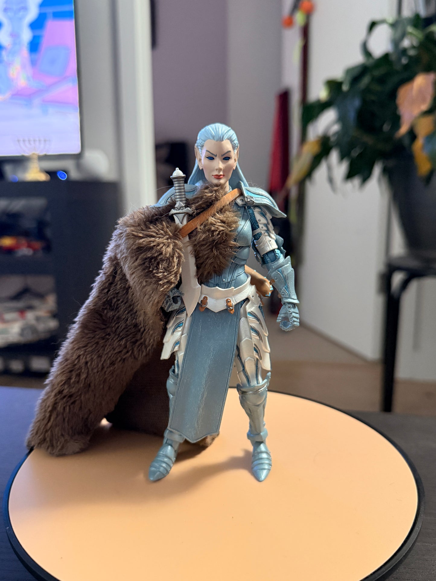 Mythic Legions – Thallyn Frostbow – Action Figure